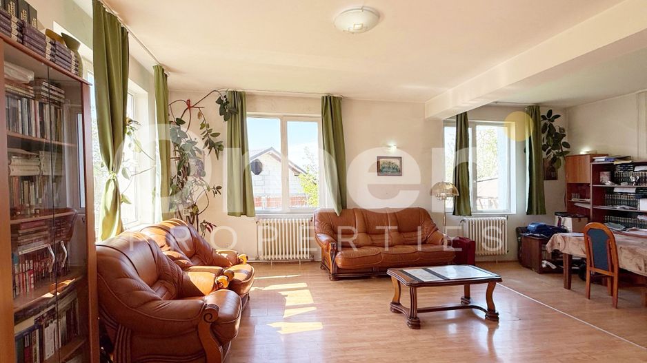 Casa de vanzare Tautii de sus 300 mp + 12 arii teren - Poză 2