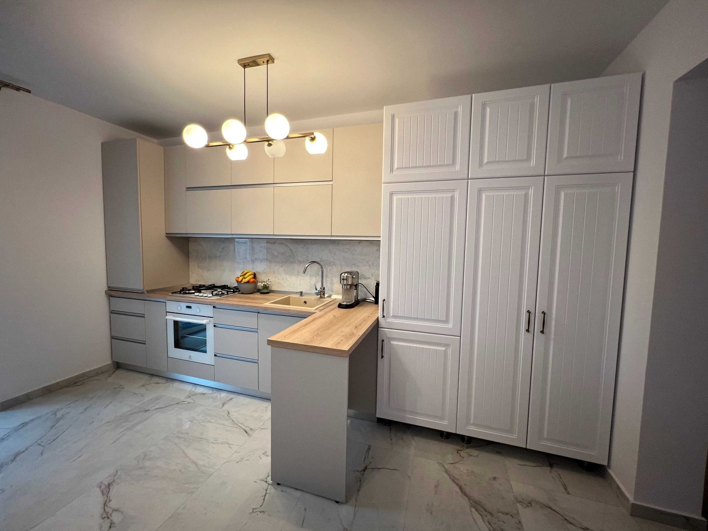 Braytim | 1 Camera |  Etaj 1 | Centrala proprie | Loc de parcare - Poză 1