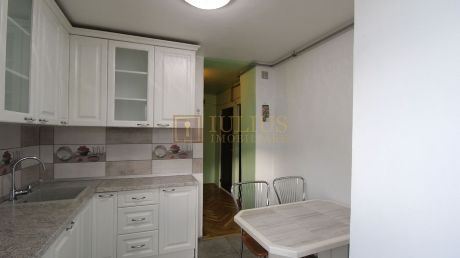 3 camere, clima, contra cost posibilitate garaj. - Poză 2