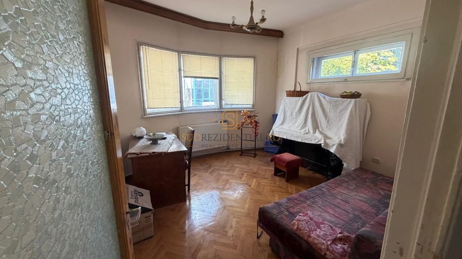 Apartament cu 4 camere în zona Universitate – proprietate cu istorie - Poză 7