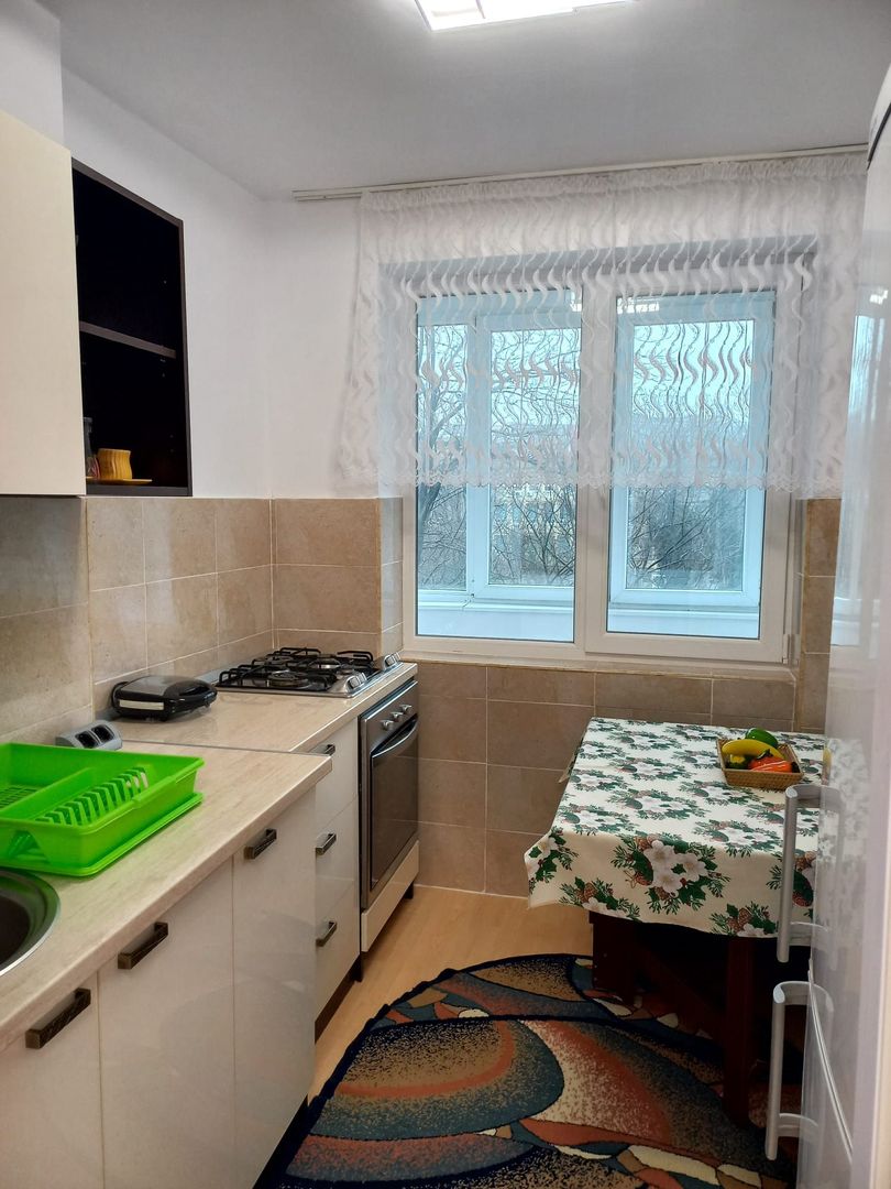 AP. 2 CAMERE BABA NOVAC, BUCATARIE INCHISA, MOBILAT/UTILAT COMPLET - Poză 7