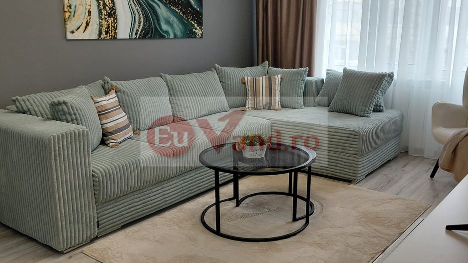 Vanzare - apartament cu 3 camere, Micro 16, renovat, mobilat nou - Poză 3