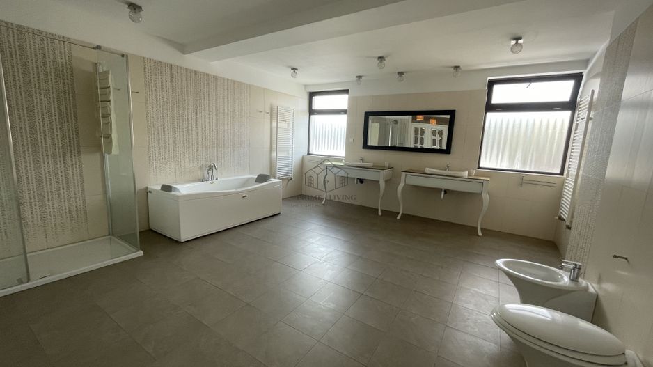 APARTAMENT SUPERB CU 3 DORMITOARE LA INCHIRIERE LANGA PARC HERASTRAU - Poză 27