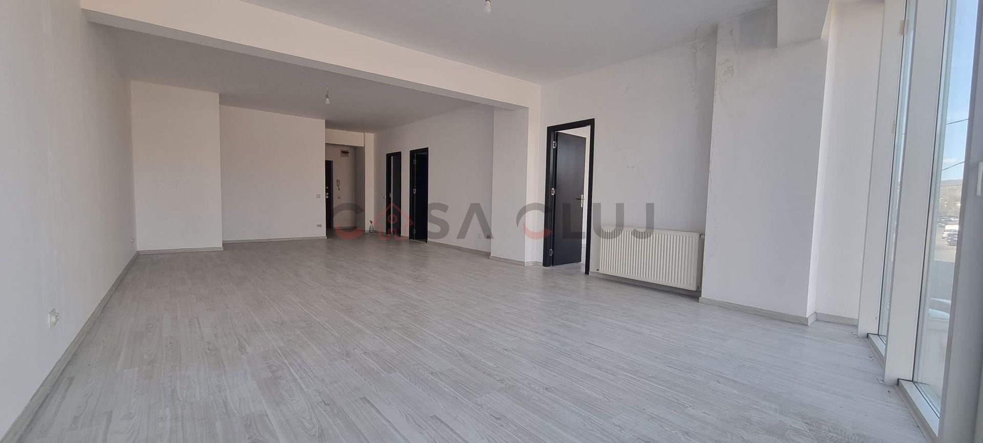 Etaj Intermediar, Parcare inclusa in pret, Central - Poză 2