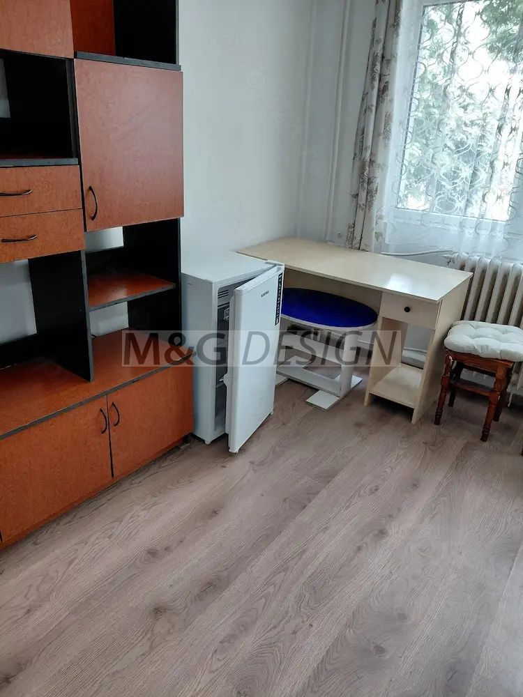 Garsoniera zona Complexul Studentesc etaj 2 - Poză 3