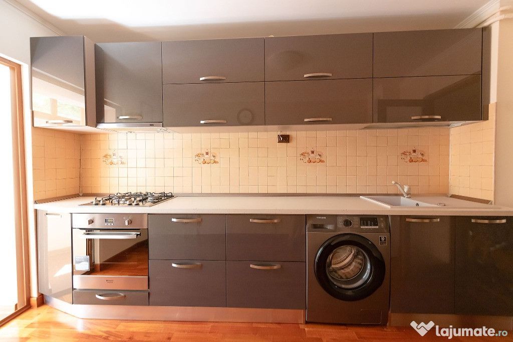 Aparament 3 camere, Piata centrala - Poză 5