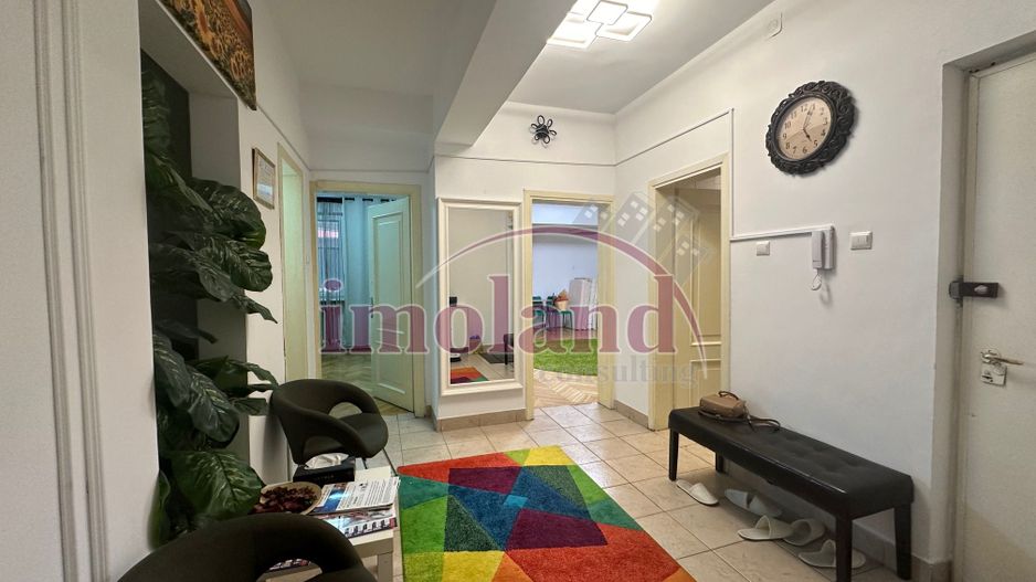 Vanzare - Parter inalt - 4 Camere - Primaverii - Poză 5