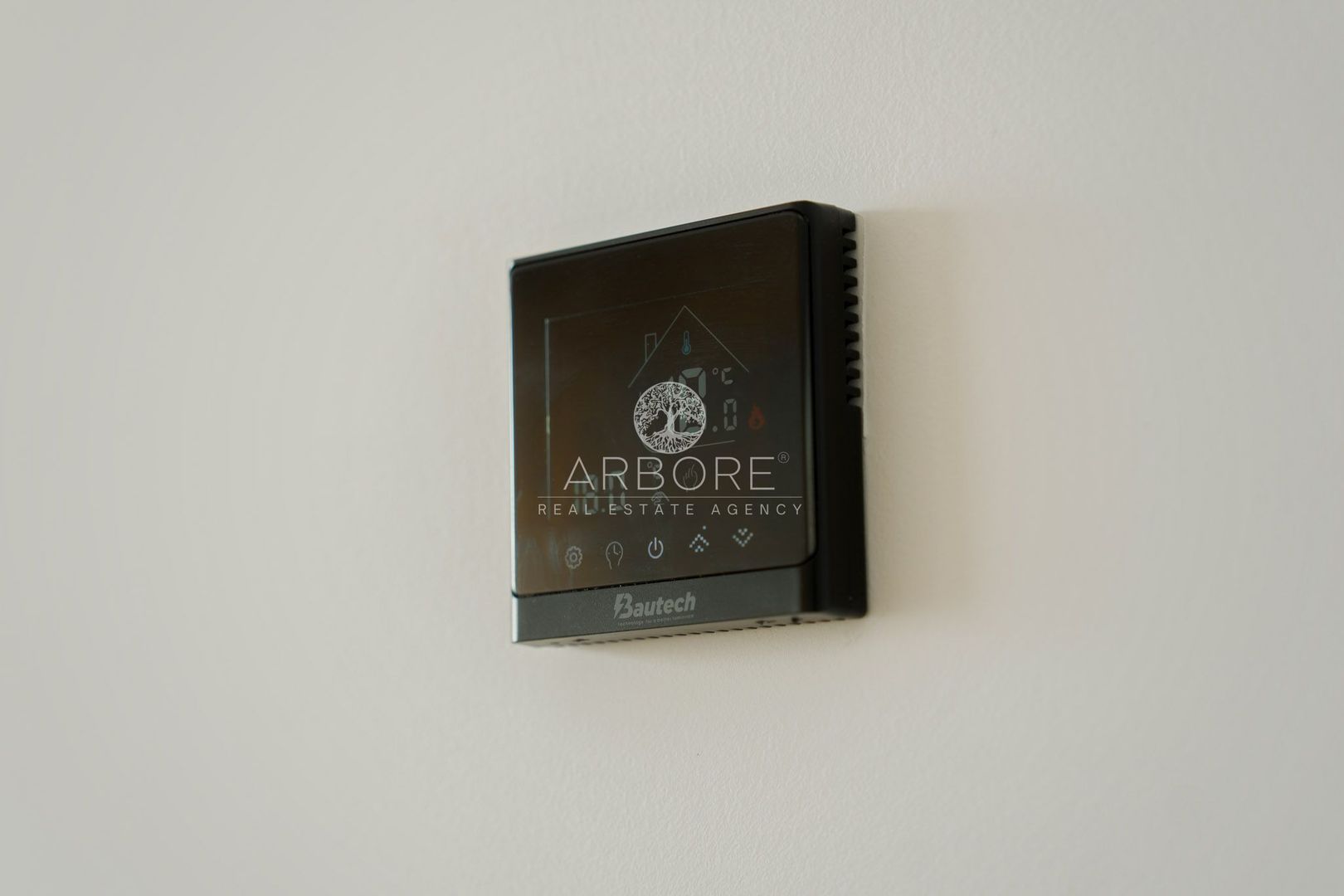 Apartament de Vânzare cu 3 Camere în Zona de Nord a Bucureștiului - Poză 12