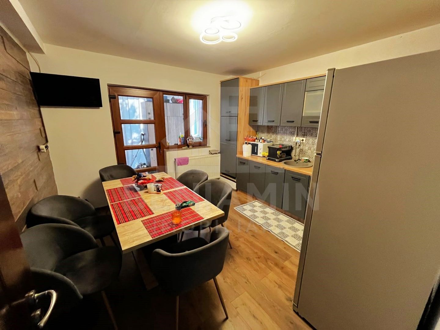 Casa Moderna P+M-220mp-6 Camere-Toate Utilitatile-An 2010-Zona Ford - Poză 4
