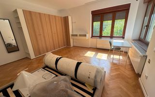 Apartament la casa de inchiriat, Parcul Sub Arini, Sibiu - Poză 10