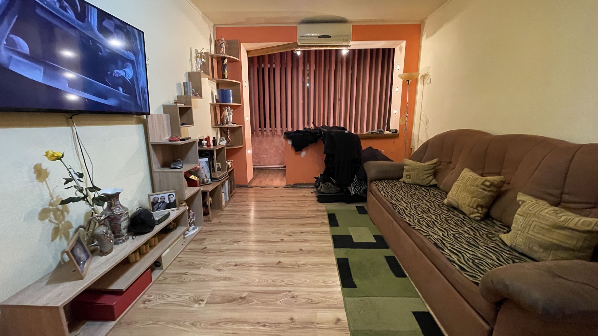 Apartament 2 camere,bloc reabilitat in zona -Torontalului - Poză 1