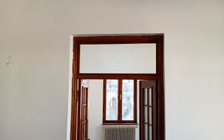 Vila  de inchiriat recent renovata - Poză 19