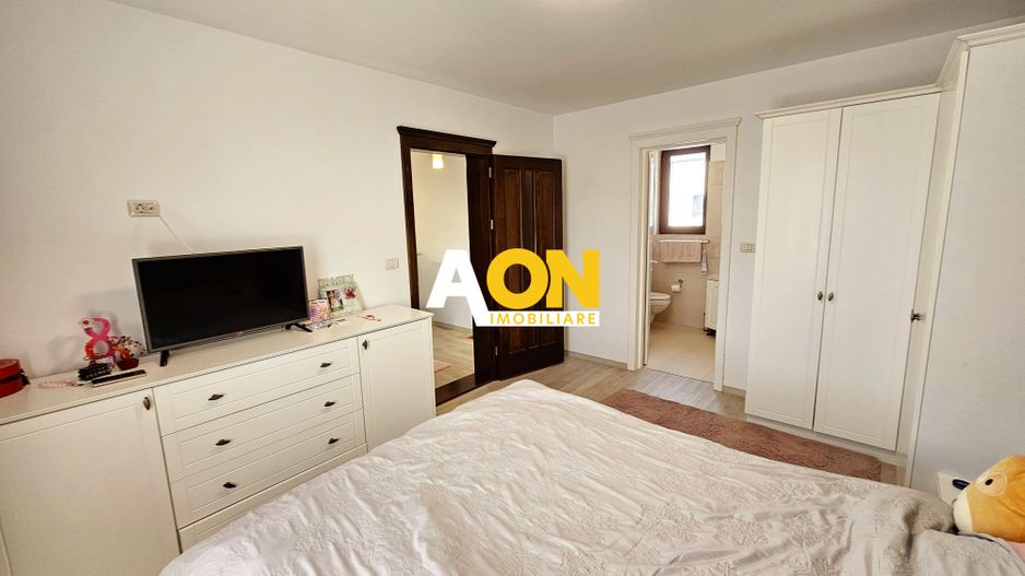 1/2 Duplex mobilat, utilat, 4 camere, pivnita, 200 mp teren - Poză 10