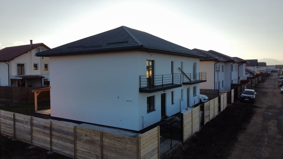 Duplex modern de vânzare în cartierul Izvor - Poză 3