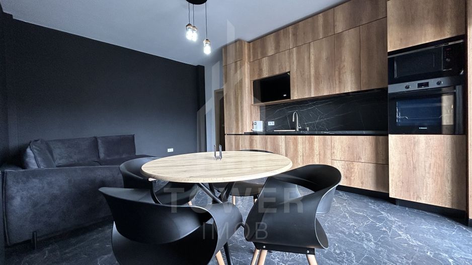 Apartament 3 camere cu loc de parcare și terasă de închiriat - Poză 1