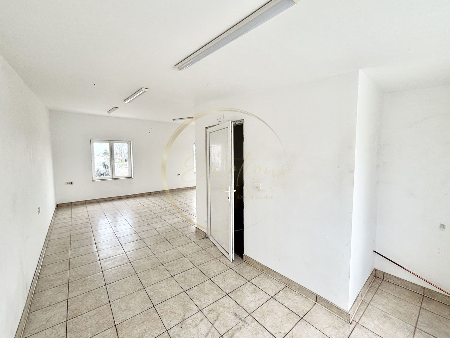 Hala nouă de închiriat — 310 mp utili, vizibilitate excelentă, dotări premium - Poză 8