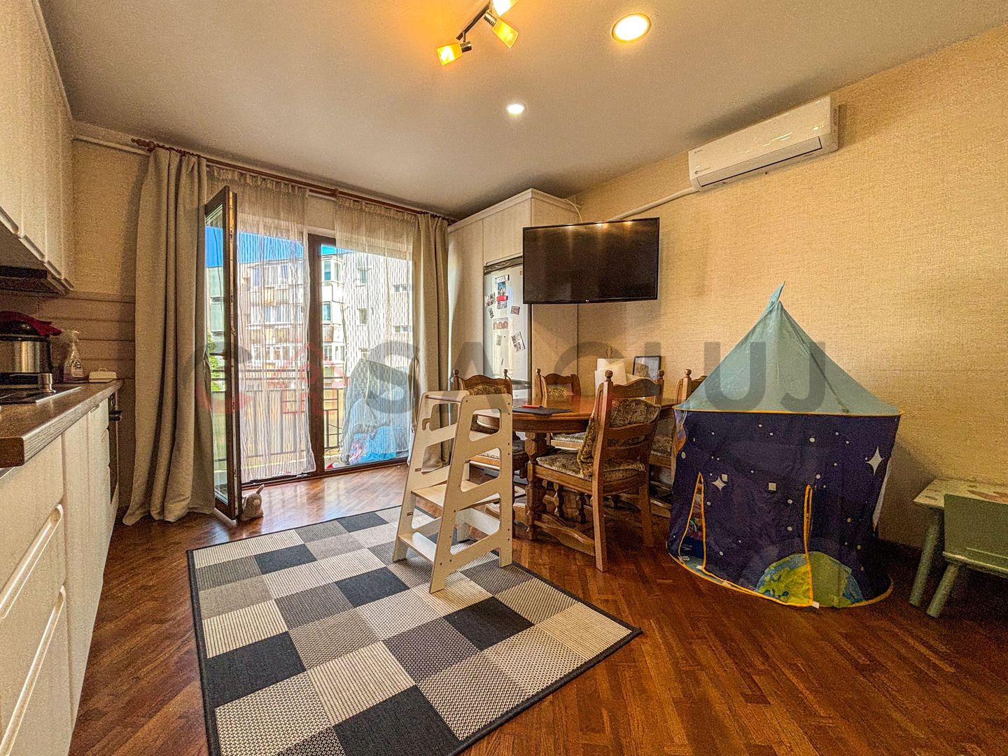 Etaj Intermediar, balcon generos, într-o zonă liniștită din Mărăști - Poză 3