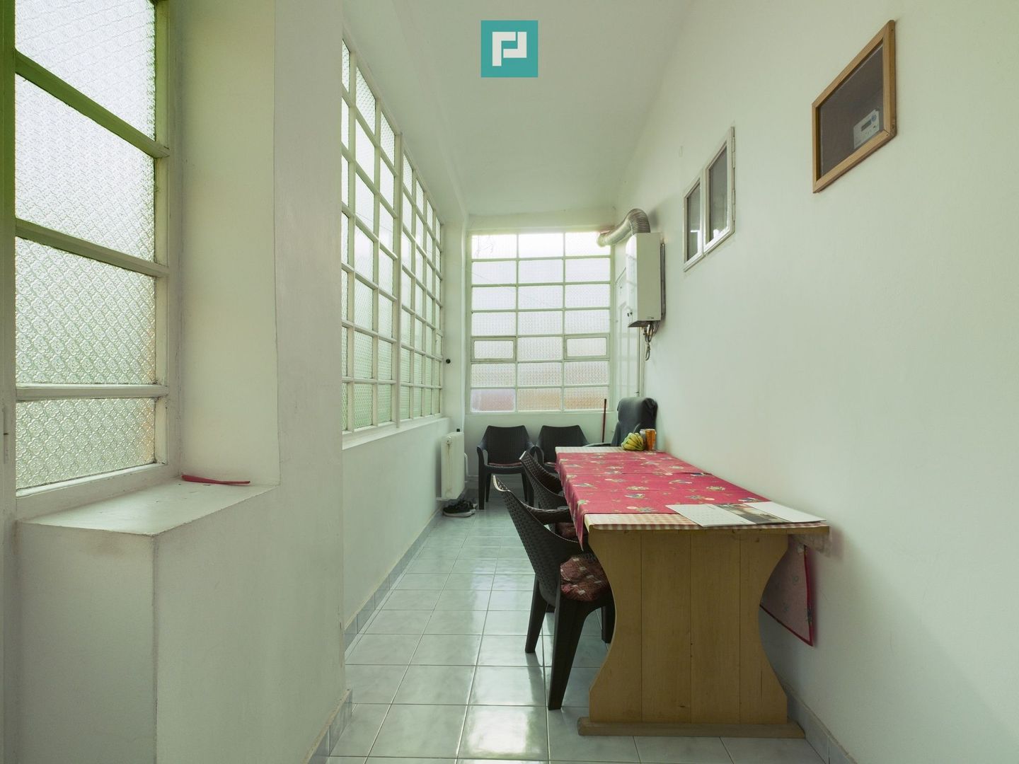 Casă individuală cu teren de 1100 mp și 3 apartamente în curte - Poză 16