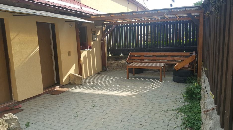 Apartament renovat cu o camera pe 2 nivele | Curte | Parcare | Grigorescu - Poză 19
