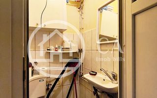 Proprietate mixta de vanzare apartament si spatiu comercial, Oradea - Poză 10
