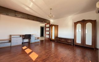 CityImob Invest vă propune spre vânzare un apartament de 3 camere situat ultrace - Poză 2