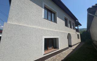 VILA 5 CAMERE, TEREN 4520 MP, LERESTI, ARGES - Poză 2