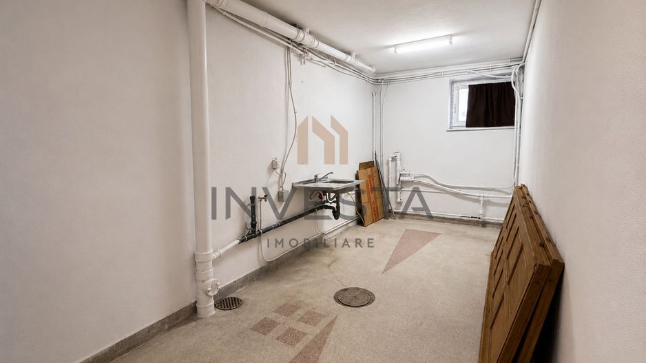 Vila spatioasa cu 15 camere de inchiriat in zona Andrei Muresanu - Poză 34