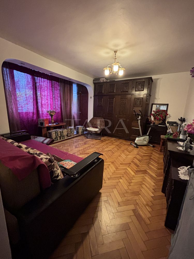 Apartament 3 camere decomandate – 65 mp – ideal pentru familie. - Poză 1