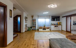 Casă/Vilă modernă de vânzare la intrare în Bogdan Vodă, județul Bacău. - Poză 28