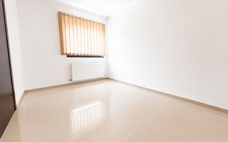 Birou zona Expozitiei- 1 Mai metrou *curte proprie* - Poză 3