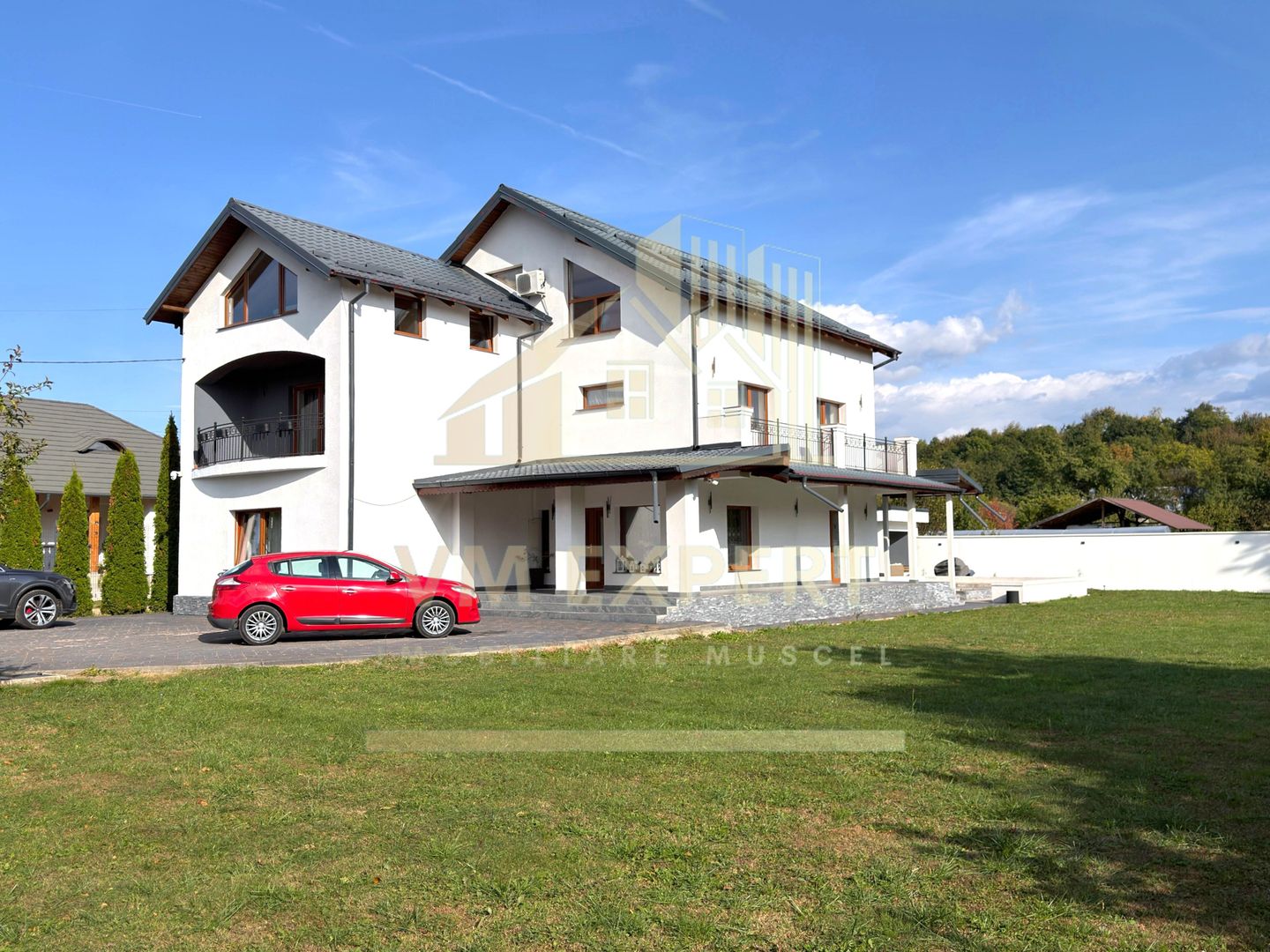 CASĂ 5 CAMERE TEREN 1600 MP CAMPULUNG - Poză 3
