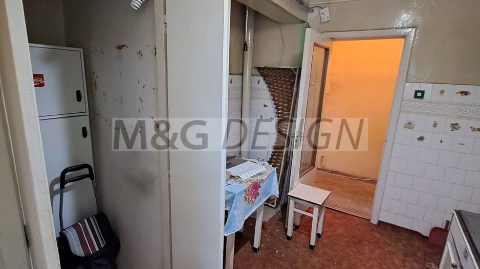 Etaj 2, Spitalul Judetean -Casa Tineretului 3 camere - Poză 4