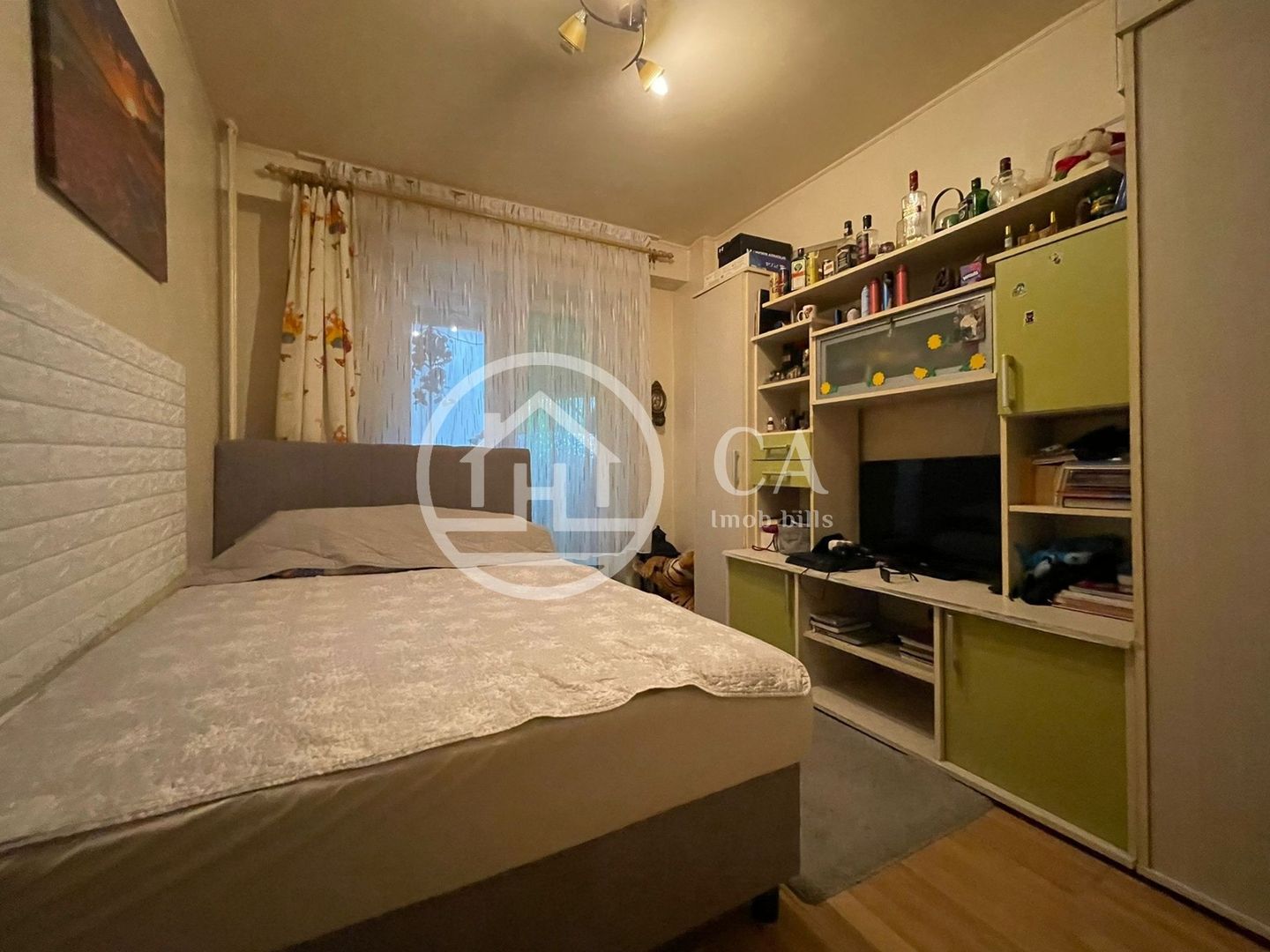 Apartament de vanzare cu 3 camere in Rogerius, Oradea - Poză 1