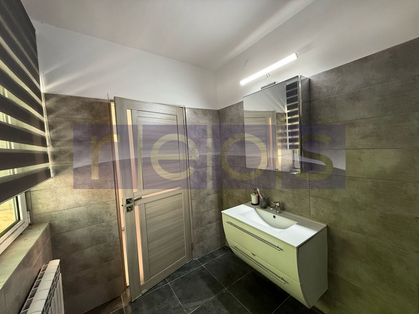 VANZARE VILA 6 CAMERE | EROII REVOLUTIEI | CURTE | 2 LOCURI DE PARCARE - Poză 22