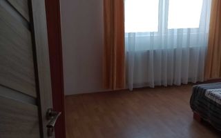 Apartament 1 cameră, 40 mp + balcon, cu parcare inclusa. Eroilor. - Poză 2