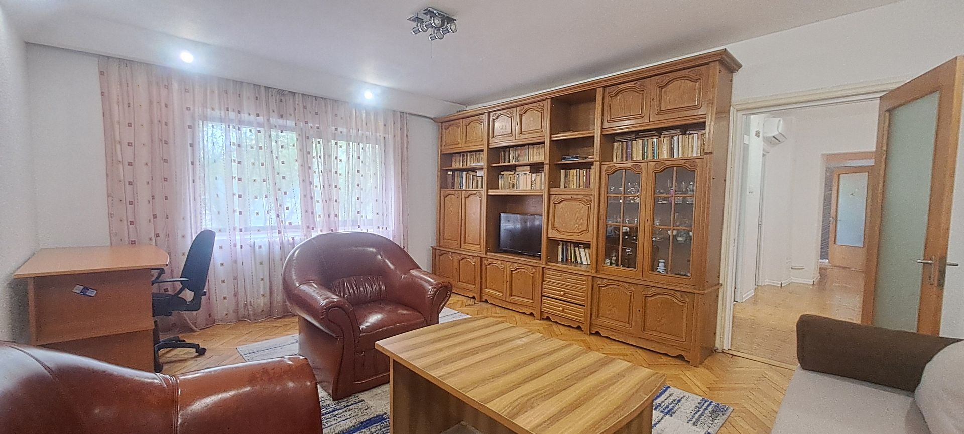 3 camere | Decomandat | Centrala proprie | Parcare - Poză 1