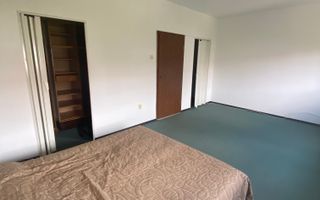 Casa de vânzare/închiriere zona Lunei - Poză 5