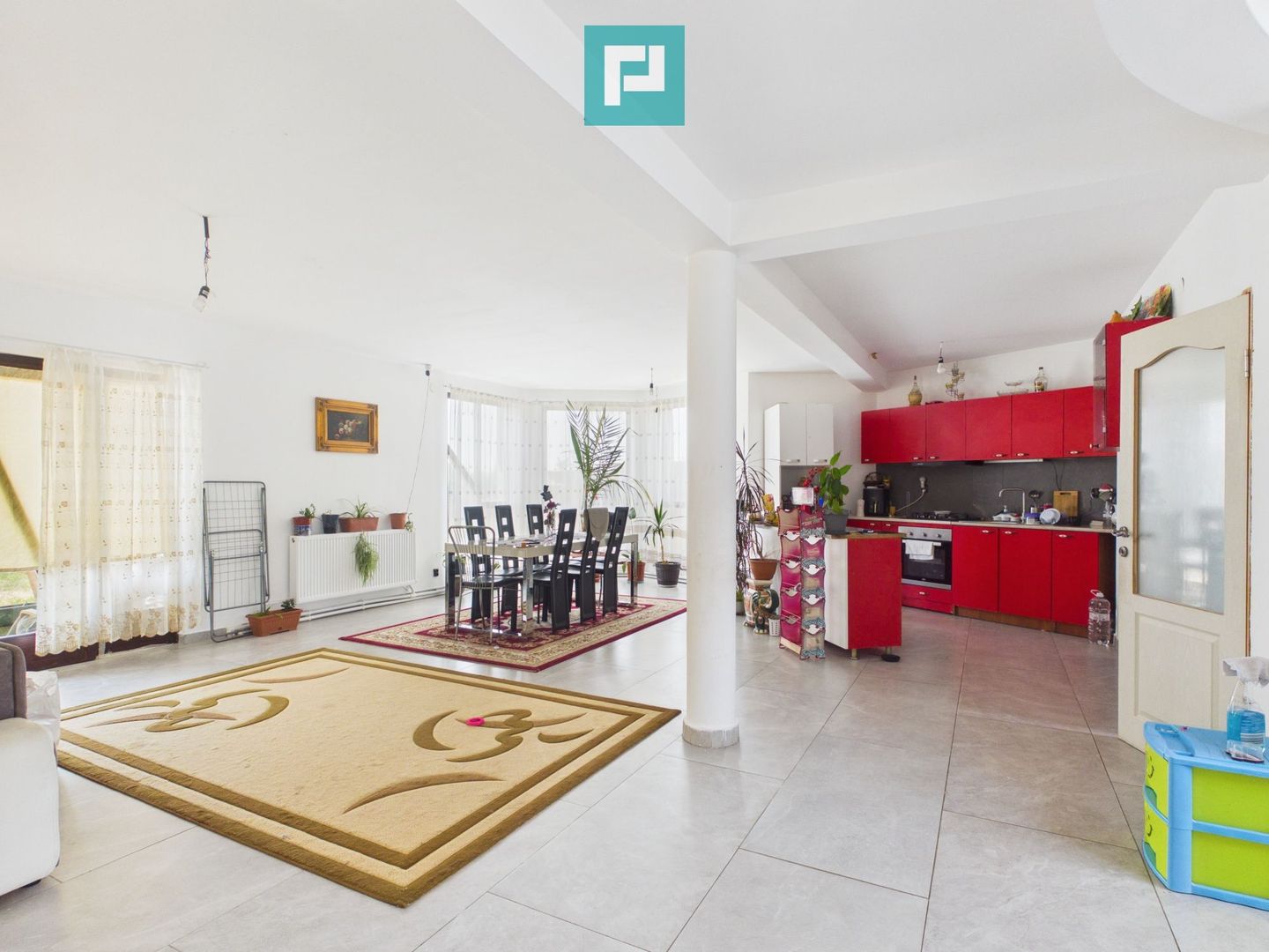 Casă 225 mp cu teren 1.482 mp în Leș - Poză 8