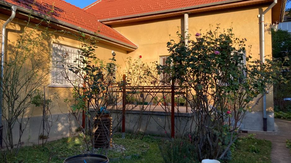 Casa cu teren generos zona Brâncoveanu - Poză 1