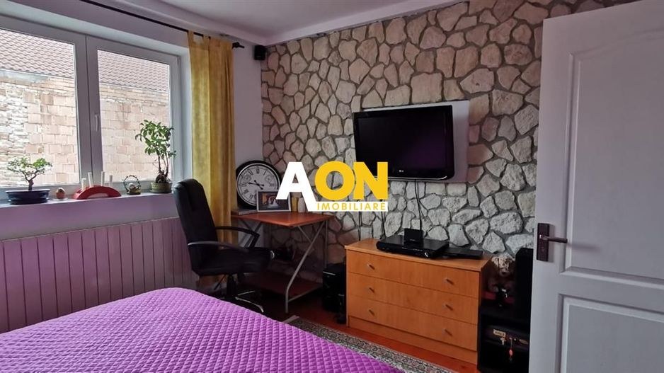 Casa in Centru zona linistita - Poză 6
