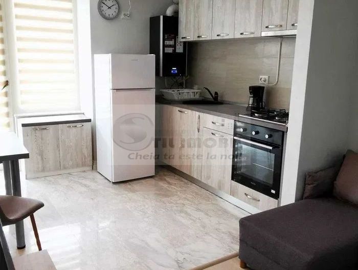 Apartament cu 2 camere - 48 mp - Royal Town - Intabulat ! - Poză 1