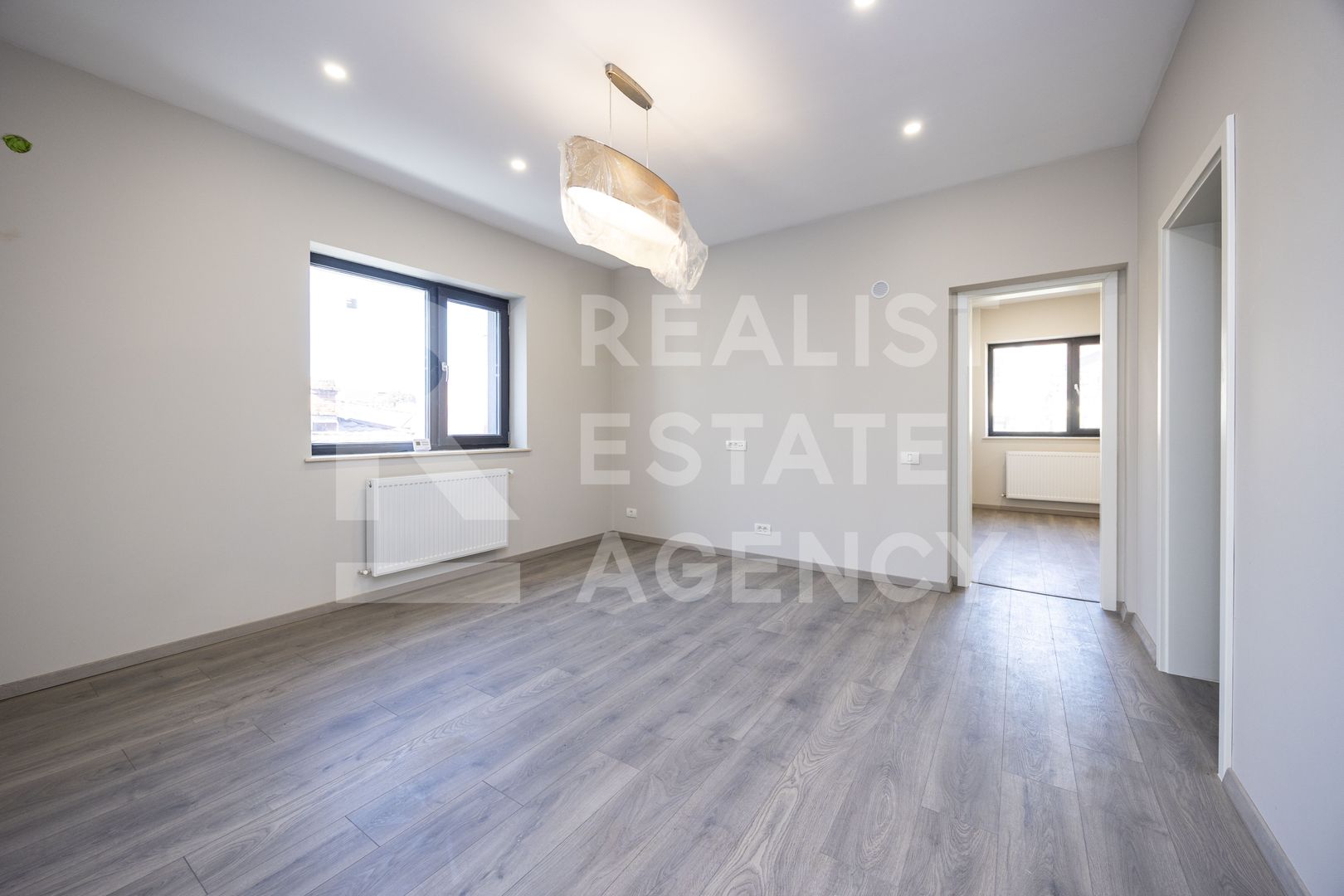 Chirie, casă, 8 camere, zona 1 Mai, București - Poză 31