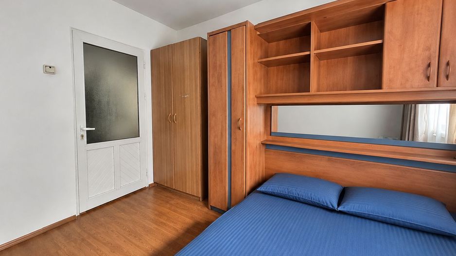 Apartament 3 camere spatios de vanzare în zona - Tractorul - Poză 4