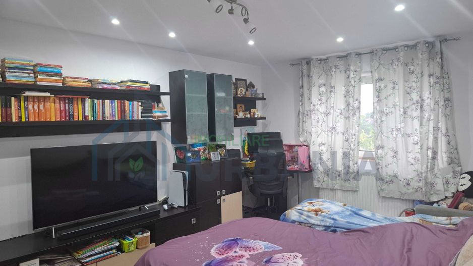 Apartament cu o cameră, decomandat, Nicolina, Iași - Poză 1