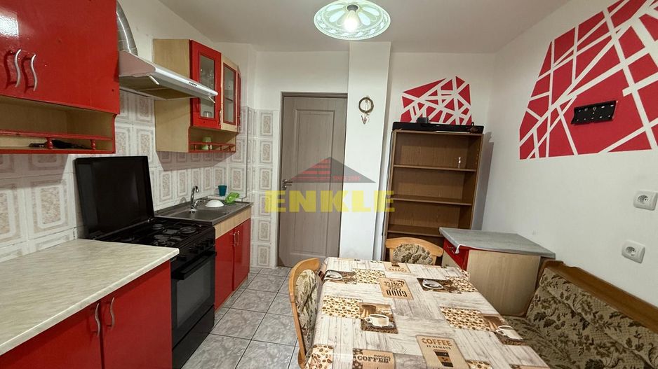 VÂNZARE APARTAMENT CU 2 CAMERE, ETAJ 2 – ZONA MALL - Poză 4