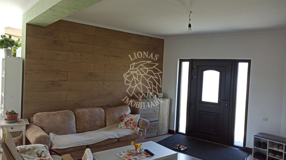 Casa 6 camere 220 mp-teren 1200 mp-curte amenajata-garaj-La Soare - Poză 7