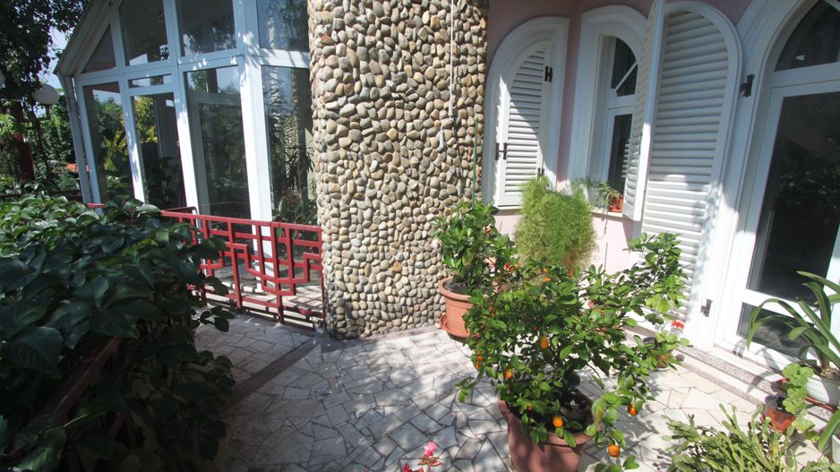 Casă / Vilă cu 8 camere de vânzare în zona Semicentral - Poză 63