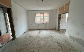 Casa de vanzare in zona Mehala - Poză 2