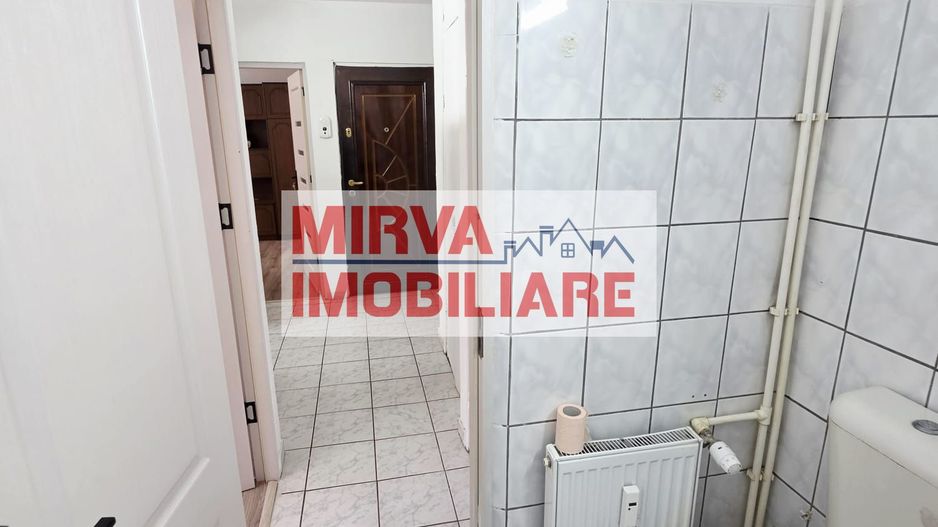 Apartament 2 camere, mobilat si utilat, zona 9 Mai - Poză 11