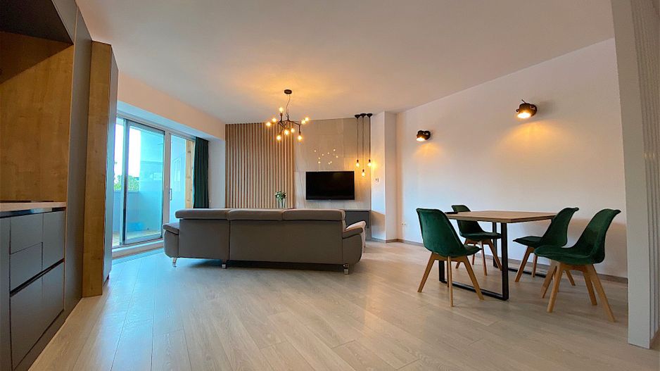 Apartament cu parcare subterana in imobil cu piscina si SPA - Poză 2